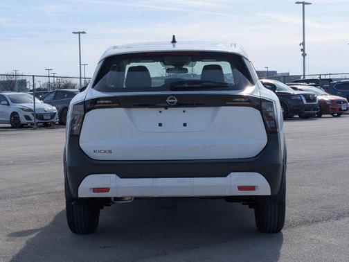 2026 Nissan Kicks S