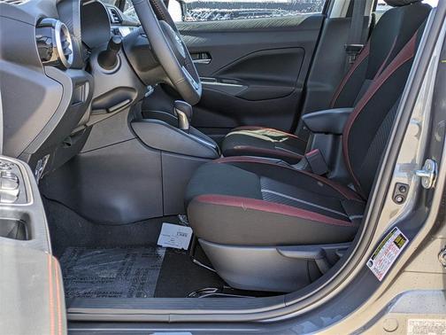 2025 Nissan Versa 1.6 SR