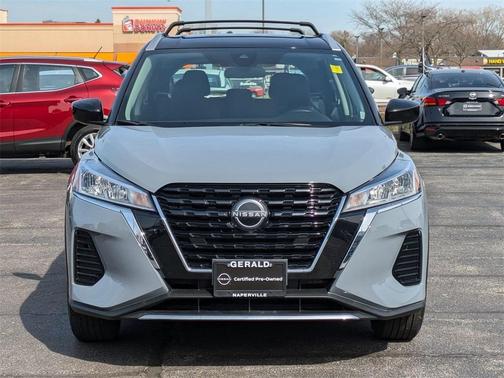 2022 Nissan Kicks SV