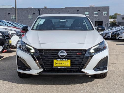 2025 Nissan Altima SR