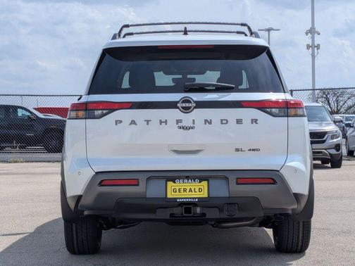 Everest White P 2026 Nissan Pathfinder SL