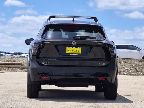 Super Black 2026 Nissan Kicks SV