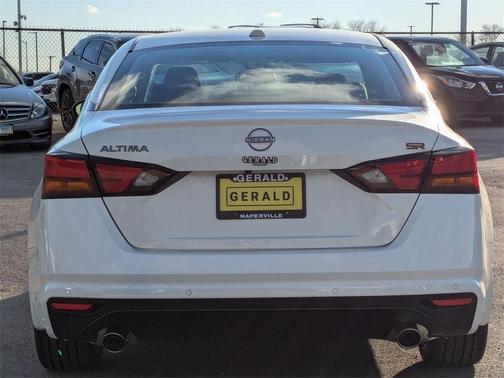 2025 Nissan Altima SR