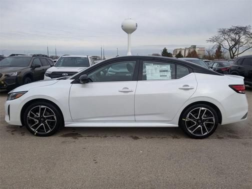 2025 Nissan Sentra SR