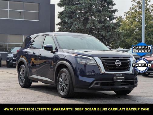 2022 Nissan Pathfinder S