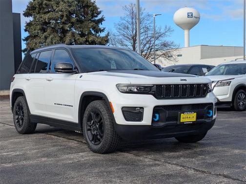 2024 Jeep Grand Cherokee 4xe Trailhawk