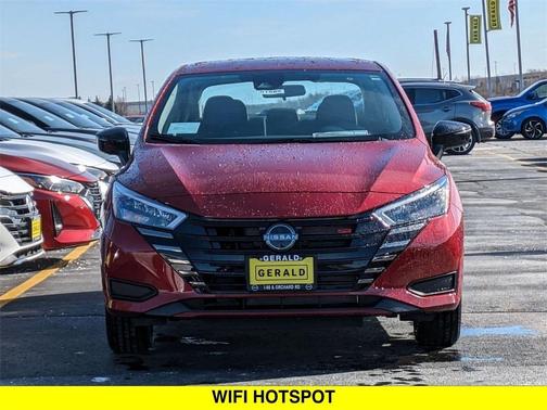 2025 Nissan Versa 1.6 SR