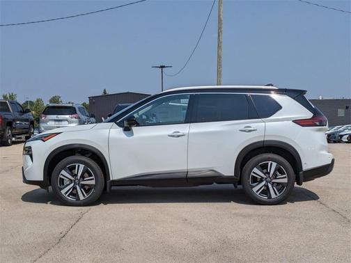 2025 Nissan Rogue SL