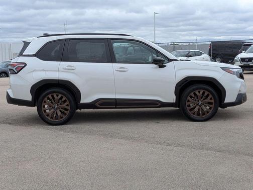Crystal White Pearl 2025 Subaru Forester Sport