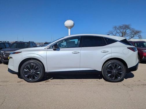 Everest White P 2026 Nissan Murano Platinum