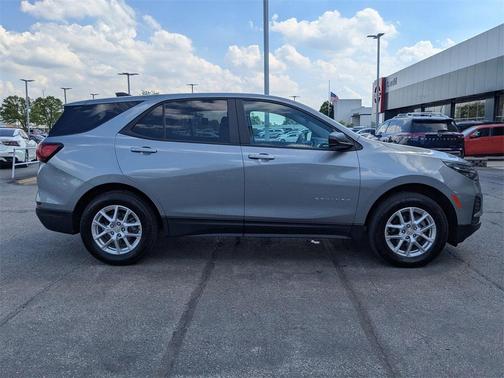2023 Chevrolet Equinox LS