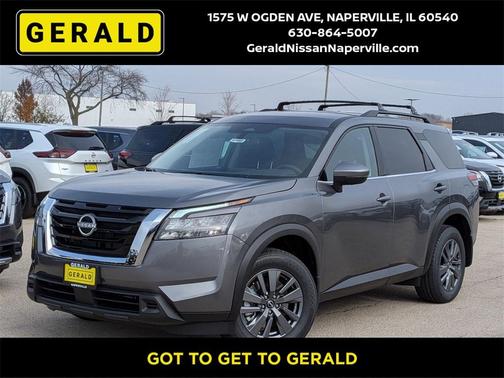 2025 Nissan Pathfinder SV