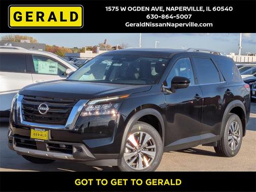 2025 Nissan Pathfinder SL