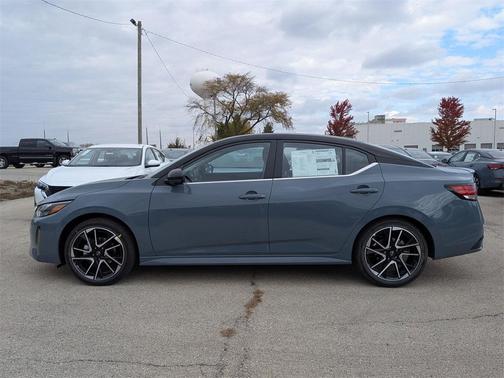 2025 Nissan Sentra SR