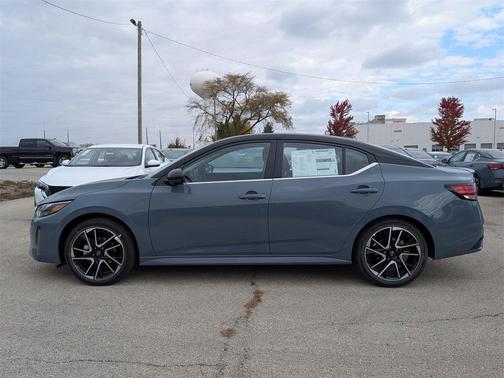 2025 Nissan Sentra SR