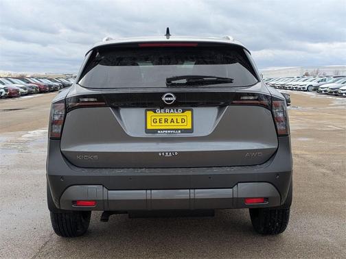2026 Nissan Kicks SV