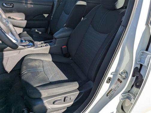 2025 Nissan Leaf SV PLUS
