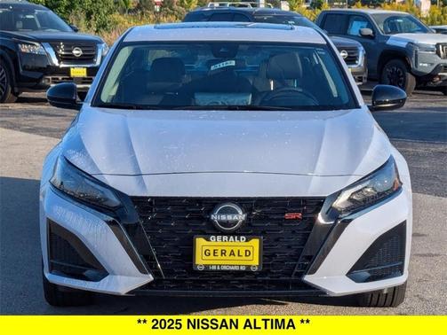2025 Nissan Altima SR