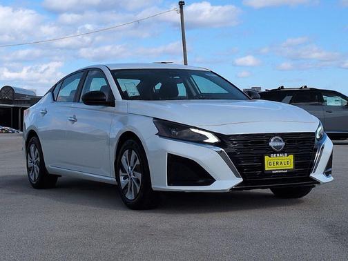 2025 Nissan Altima S