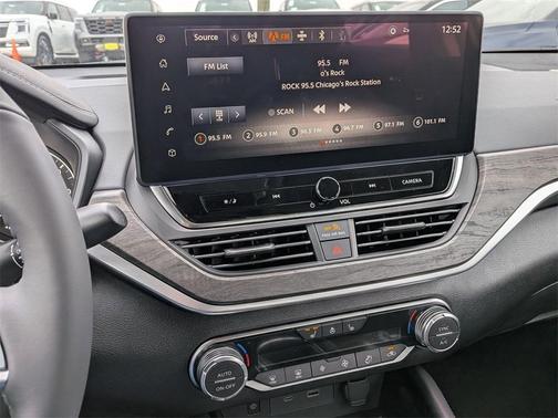 2025 Nissan Altima SL