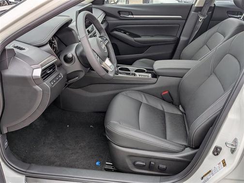 2025 Nissan Altima SL