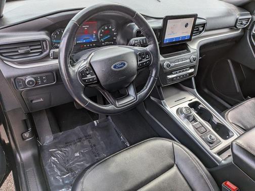 Black Metallic 2020 Ford Explorer XLT