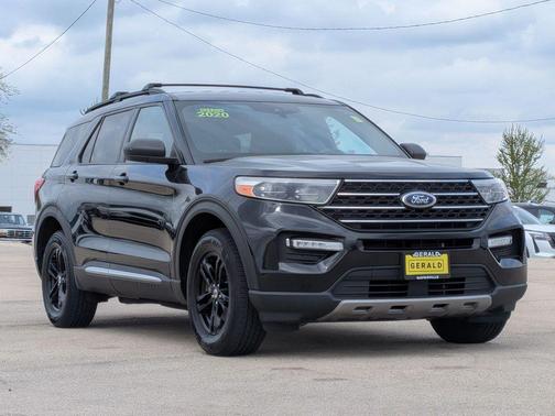 Black Metallic 2020 Ford Explorer XLT