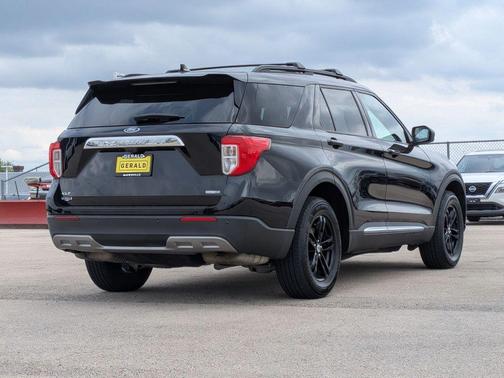 Black Metallic 2020 Ford Explorer XLT