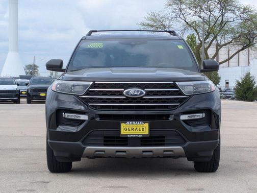 Black Metallic 2020 Ford Explorer XLT
