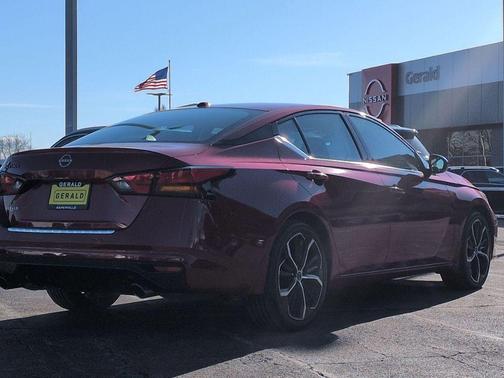 2023 Nissan Altima 2.5 SR