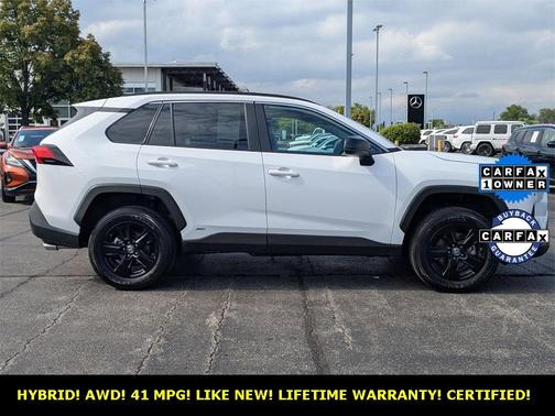 2024 Toyota RAV4 Hybrid LE
