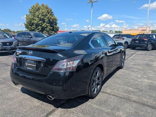 2013 Nissan Maxima SV