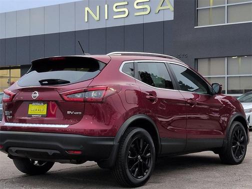2022 Nissan Rogue Sport SV