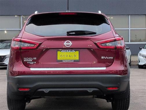2022 Nissan Rogue Sport SV