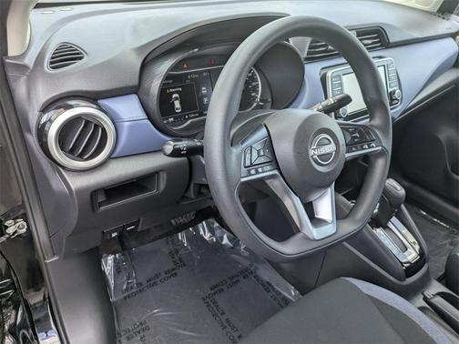 2023 Nissan Versa 1.6 SV