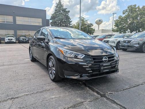 2023 Nissan Versa 1.6 SV