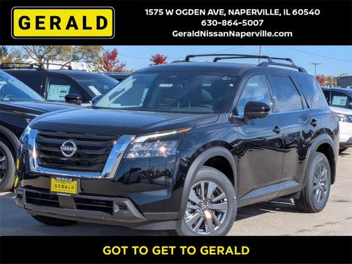 2025 Nissan Pathfinder SV