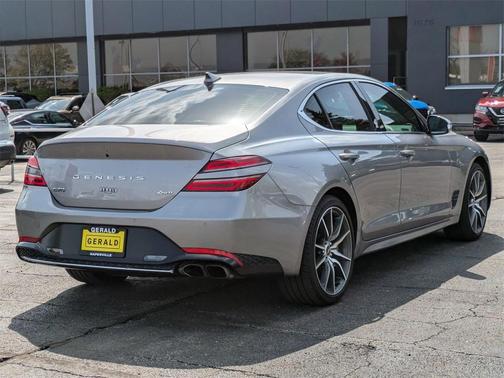 2022 Genesis G70 2.0T