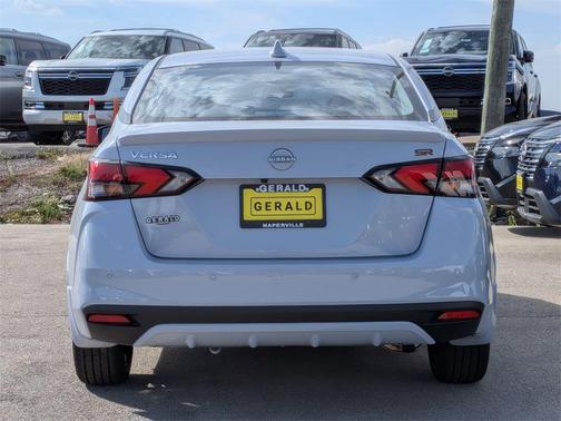 2025 Nissan Versa 1.6 SR