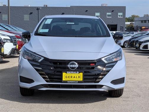 2025 Nissan Versa 1.6 SR