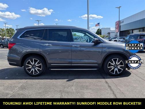 2022 Honda Pilot Touring 7-Passenger