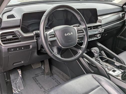 2023 Kia Telluride LX