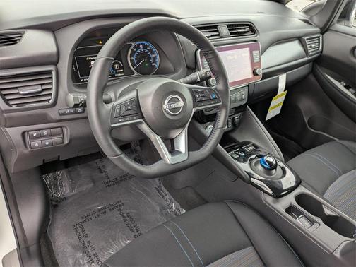 2023 Nissan Leaf SV PLUS