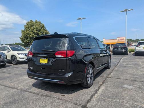 2017 Chrysler Pacifica Limited
