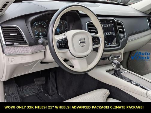 2022 Volvo XC90 T6 Inscription 7 Passenger