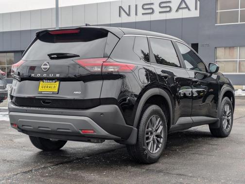 2023 Nissan Rogue S