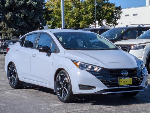 2023 Nissan Versa 1.6 SR