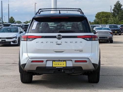 2025 Nissan Pathfinder Platinum