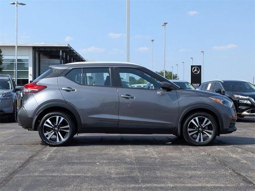 2020 Nissan Kicks SV
