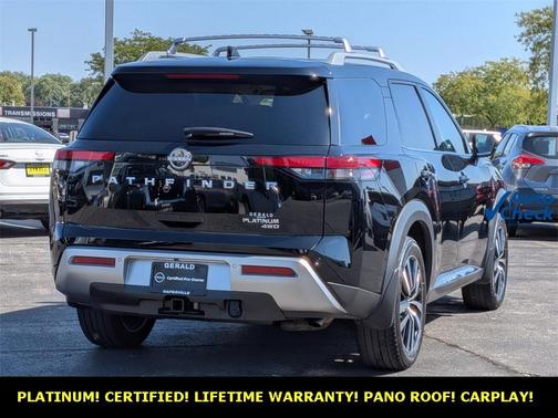 2024 Nissan Pathfinder Platinum